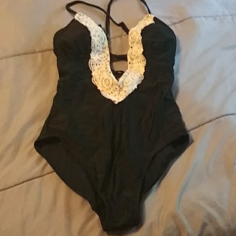 One piece swimsuit